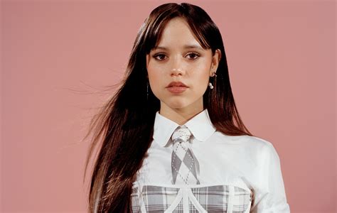 jenna ortega 4k|Awesome Jenna Ortega Wallpapers .